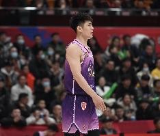 表现可以！陈国豪8中5拿到13分3板1断