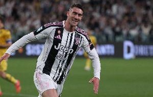 续约吗？DV9仅出场30分钟独造3球是本赛季欧冠最多 近7场6球1助